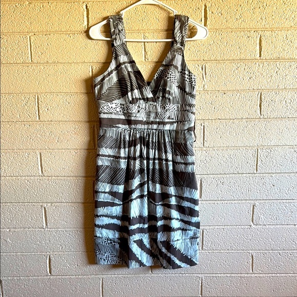 BCBGMaxAzria brown & white Sleeveless V-neck Mini Dress - Picture 1 of 7